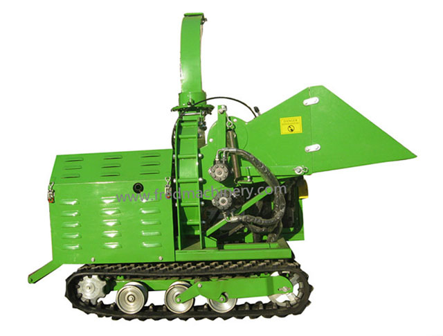 Kohler Gasoline Engine Hydraulic Track Chipper